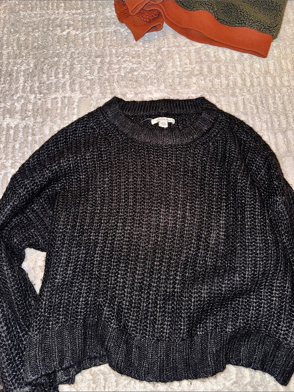 American Eagle Black Knit Sweater Size Medium Like New